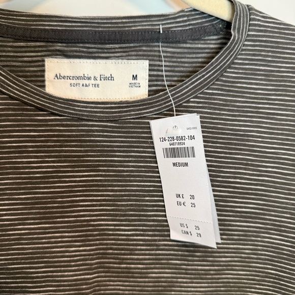 Men's A&F Striped T-Shirt - Picture 2 of 3